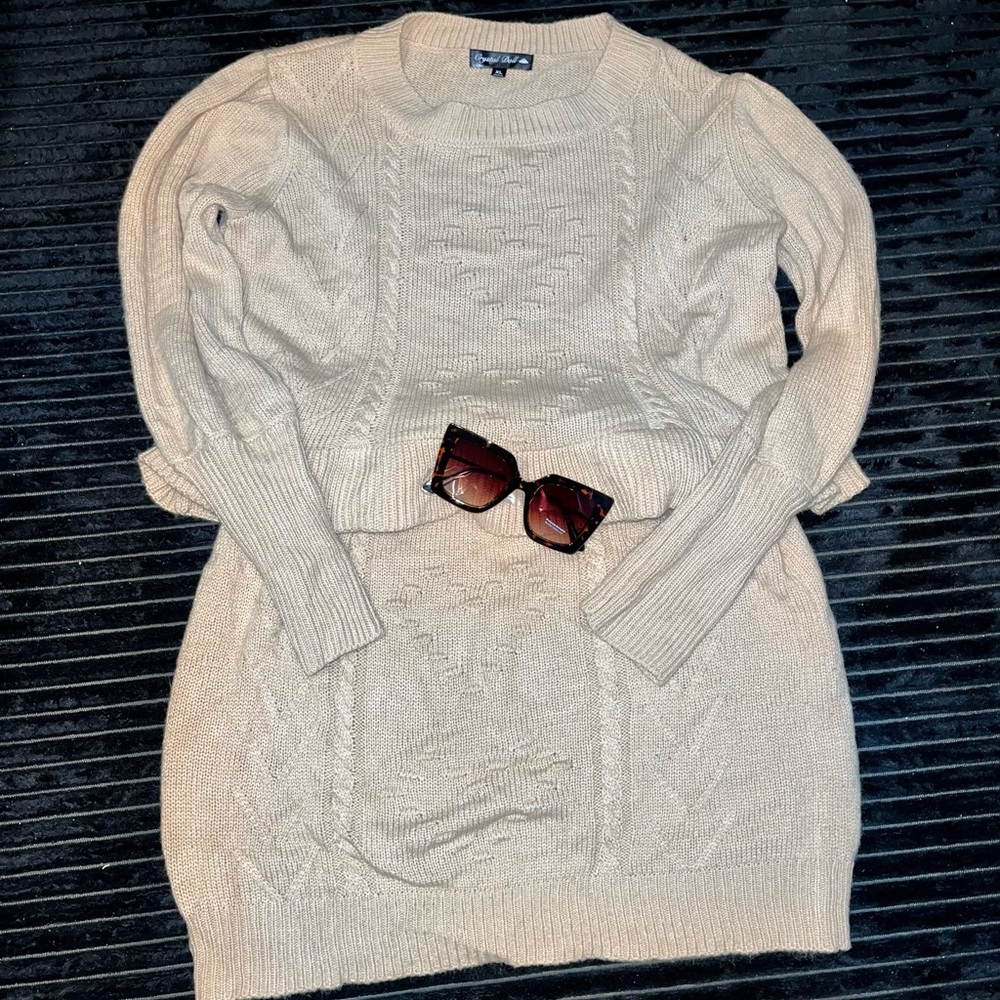 Two piece set with shades